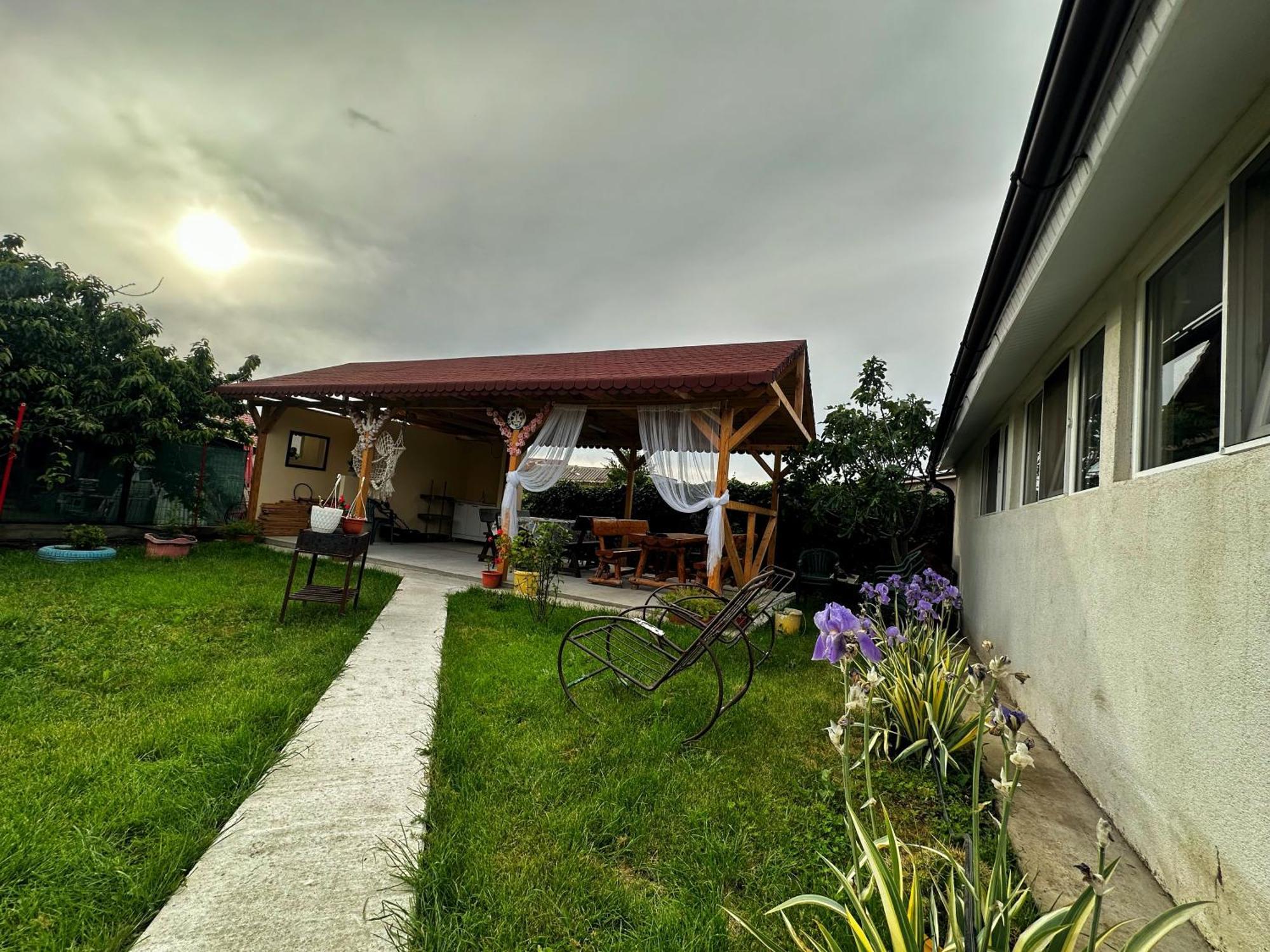 Casa Enka Hotell Tuzla Exteriör bild