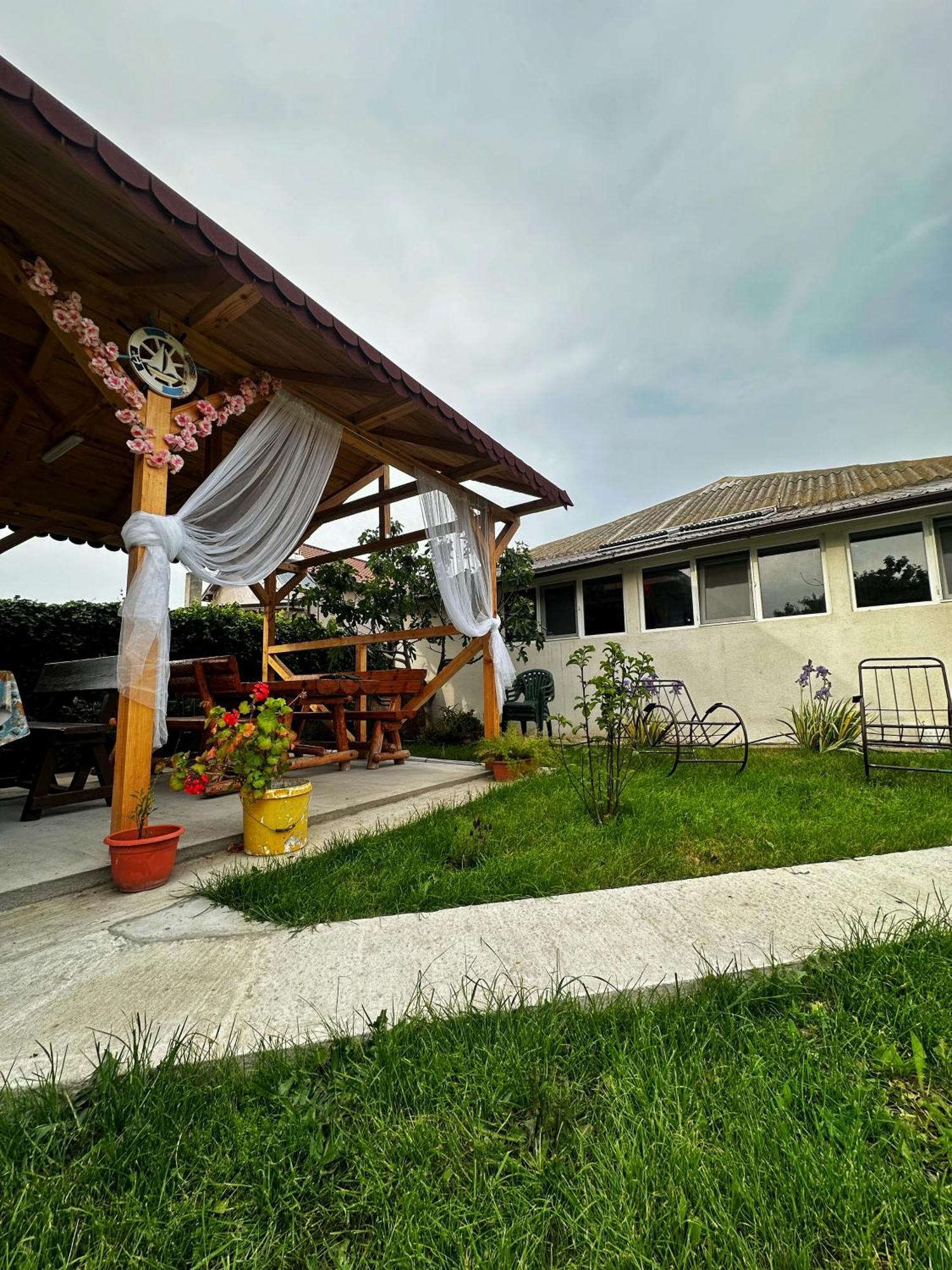 Casa Enka Hotell Tuzla Exteriör bild
