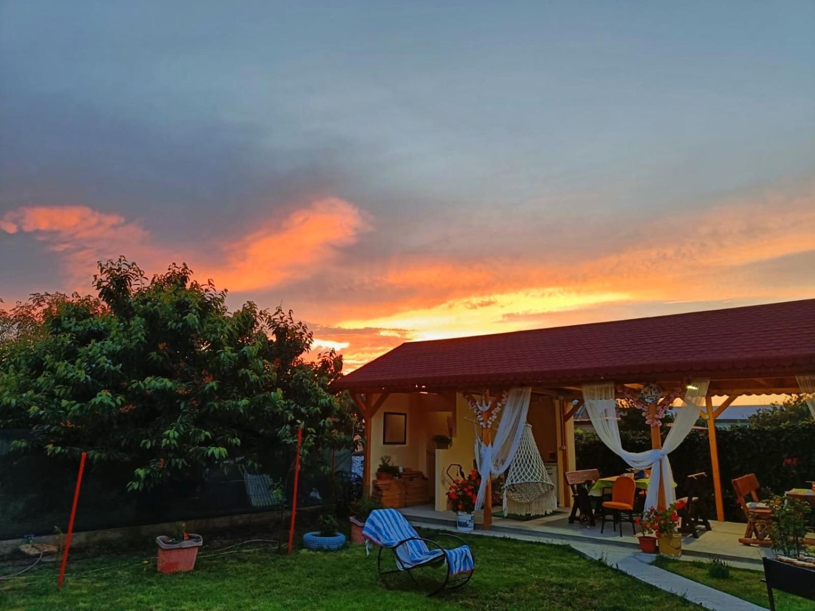 Casa Enka Hotell Tuzla Exteriör bild