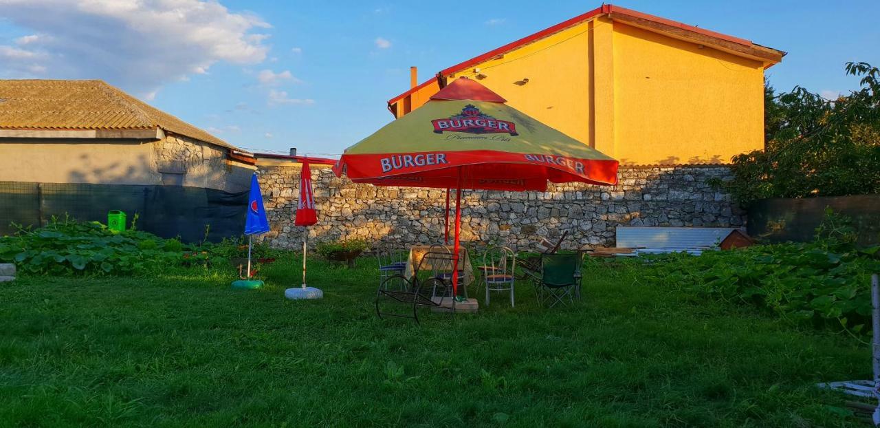 Casa Enka Hotell Tuzla Exteriör bild